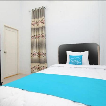 Khalisa Home Syariah Pontianak Esterno foto