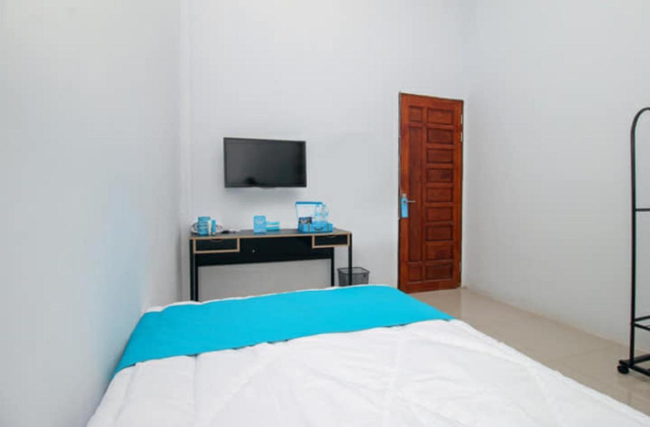 Khalisa Home Syariah Pontianak Esterno foto