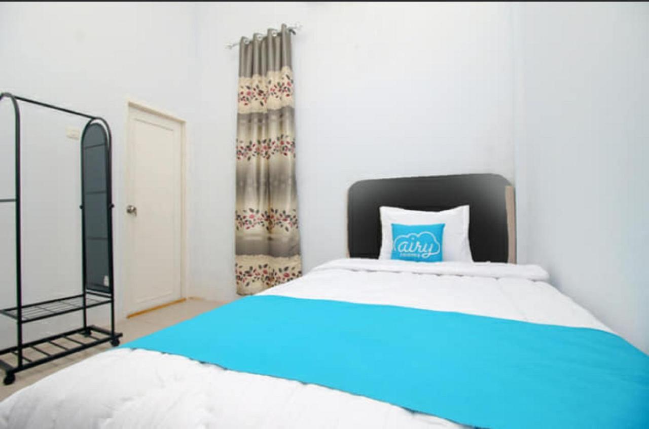 Khalisa Home Syariah Pontianak Esterno foto