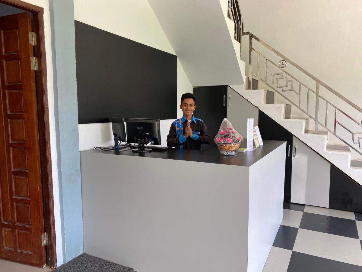 Khalisa Home Syariah Pontianak Esterno foto